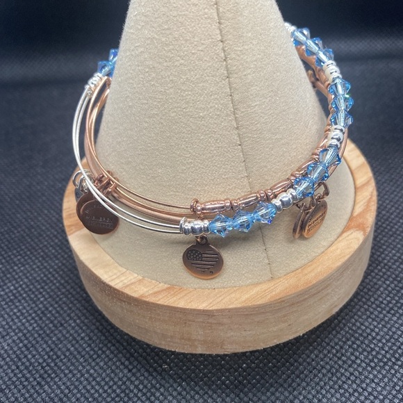 Alex and Ani Set of 3 Starfish Charm Bangle Bracelet/Crystal & RG Beaded/GC - Picture 4 of 6